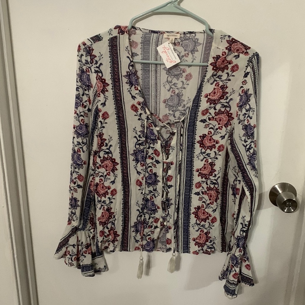 Floral Lace Up Bell Sleeve Top